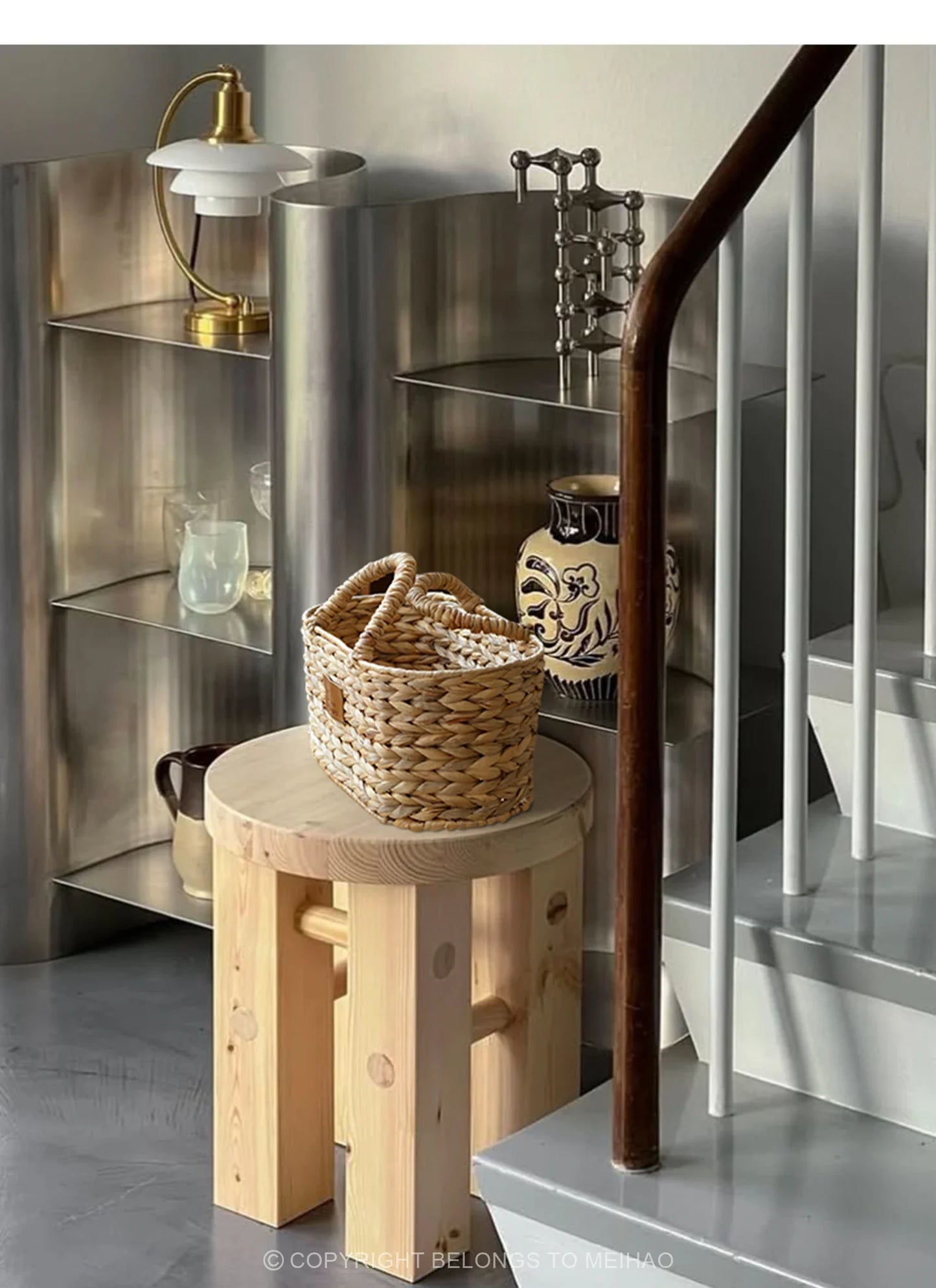 Cestino in alghe intrecciate a mano: organizer ecologico per la casa