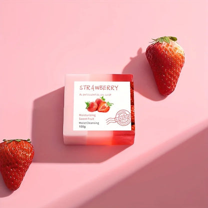 Savon nourrissant à la fraise : mousse riche pour une peau éclatante