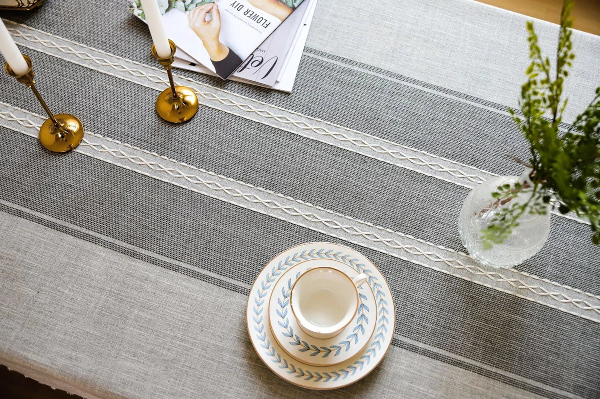 Battilo 방수 리넨 코튼 식탁보 – 식사 스타일 향상