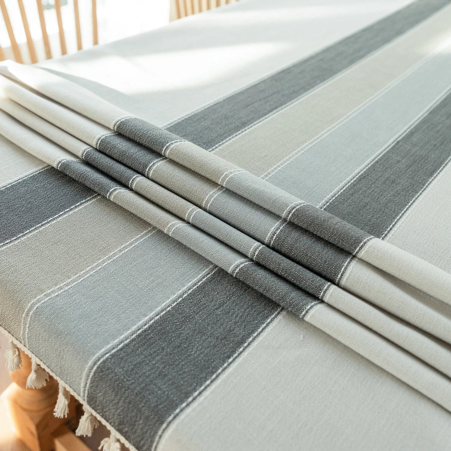 Battilo 방수 리넨 코튼 식탁보 – 식사 스타일 향상