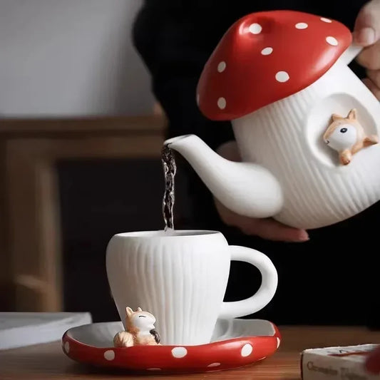 뚜껑이 있는 버섯 세라믹 컵 – 즐거운 아침 식사용 용기