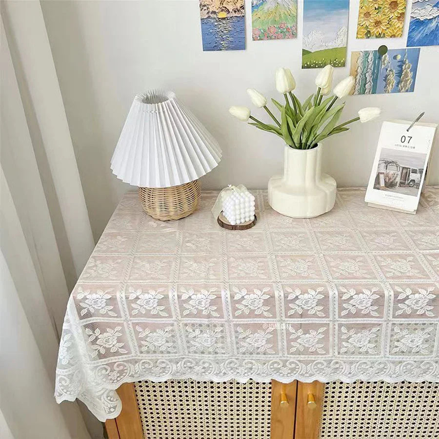 앤틱 레이스 식탁보 - 어떤 경우에도 우아한 장식